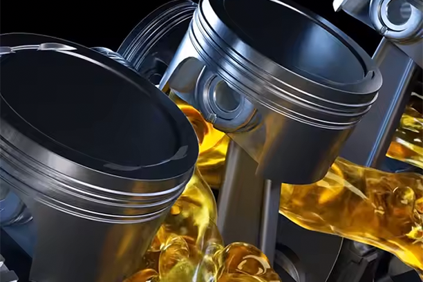 Clean engine oil on polished pistons demonstrating Gulf Way Oil's performance in extreme temperatures